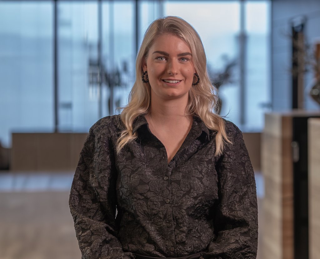 Emmy Tuip, Korff Dakwerken