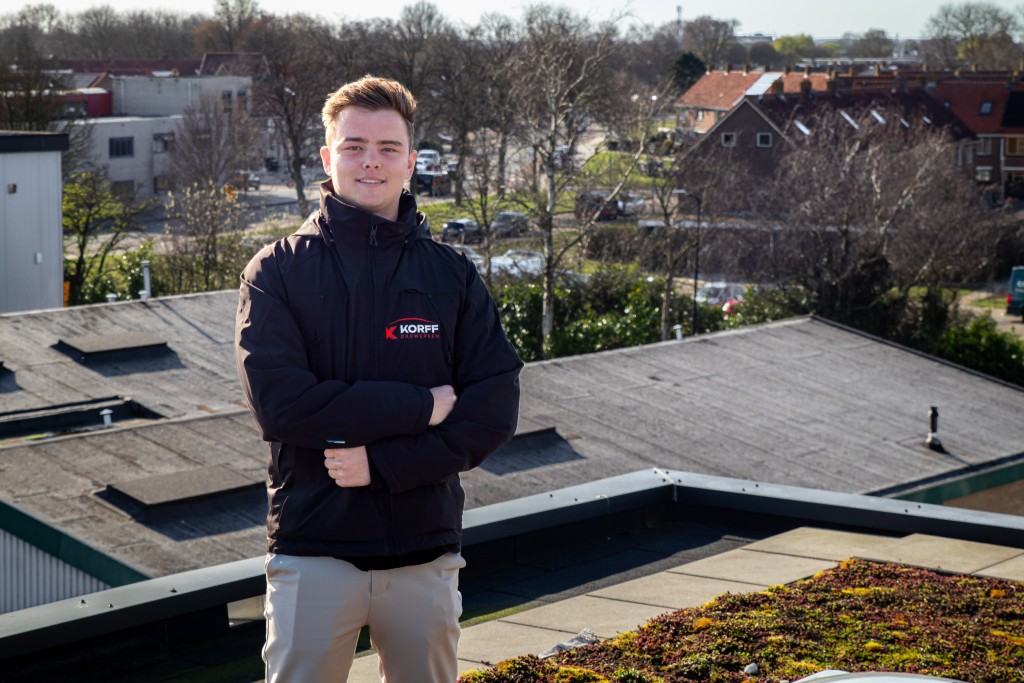 Tom Bond — Afdelingshoofd Service & Onderhoud bij Korff Dakwerken